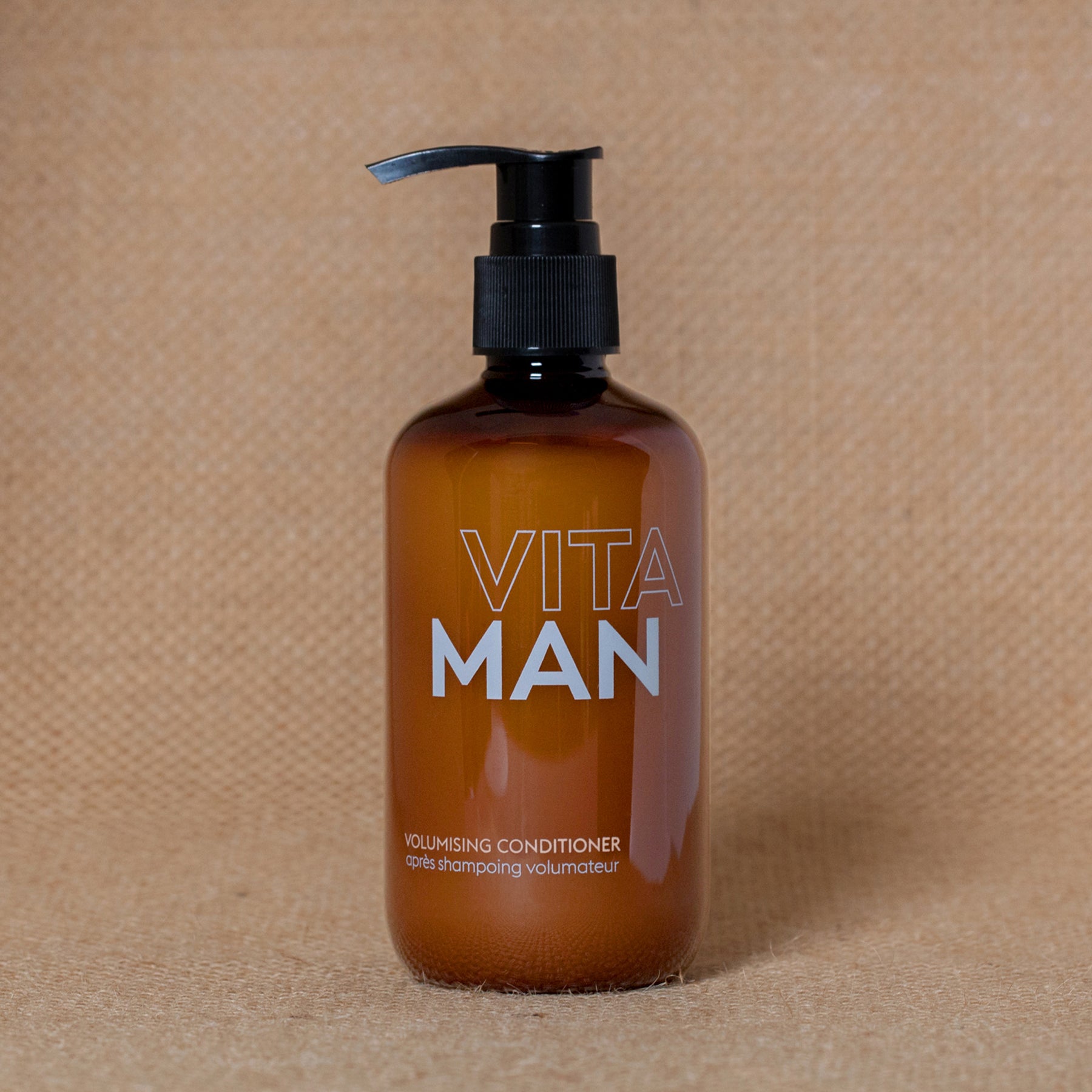 Lightweight volume conditioner for fine hair